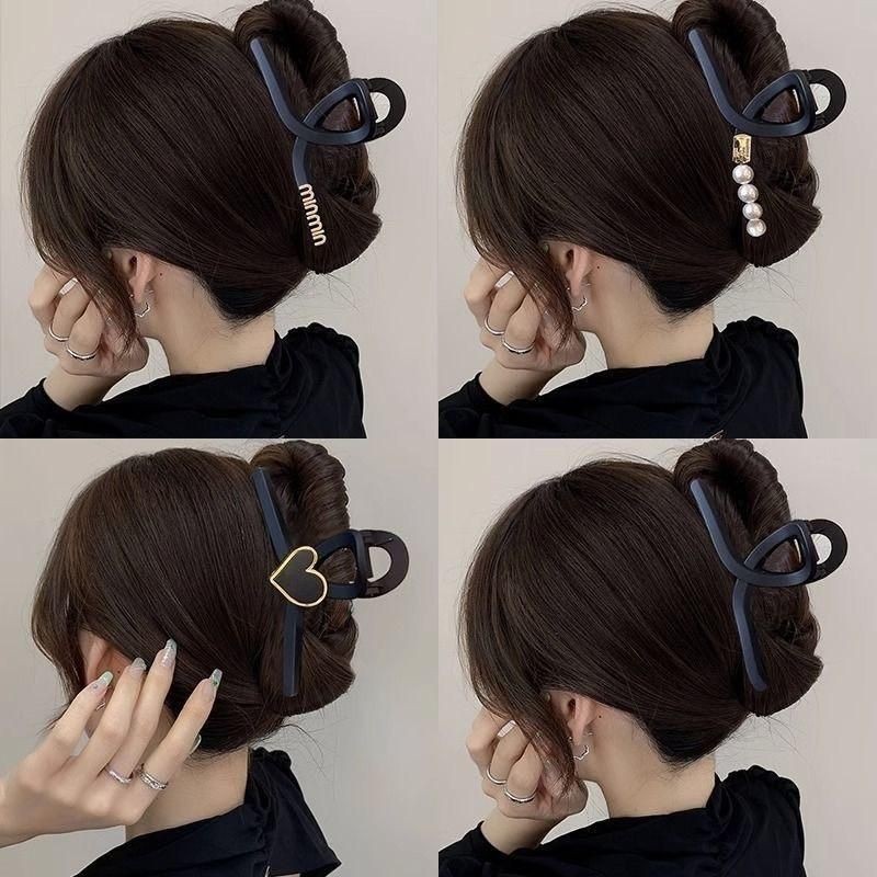 Set 4 kẹp càng cua bản to 13cm đính Min và Hoa Trà  Nữ