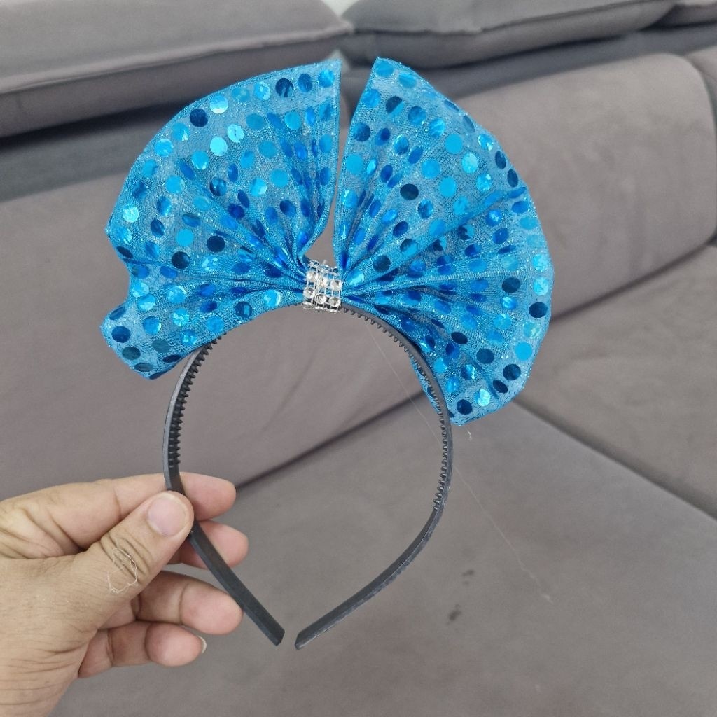 Nơ cài tóc vải kim sa dùng kết hợp váy bồng biểu diễn văn nghệ, Đạo cụ phụ kiện Nguyễn Nhật