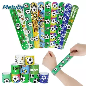 METUBE 12 Vòng Tay Tát, Đồ Chơi Trẻ Em Dự Tiệc Cung Cấp Vòng Tay Bóng Đá, Vòng Tay Vòng Tròn Họa Tiết Hoạt Hình Thú Vị
