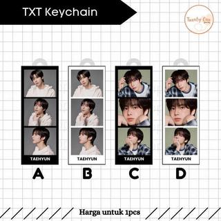 Gantungan Kunci Photostrip TXT Tomorrow X Together Sanctuary Over The Moon Foto Strip Keychain K