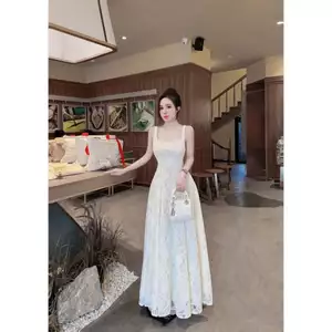 váy ren 2 dây bản to hoa mềm dáng dài BYJOLIE