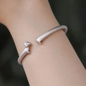Vòng tay chó con Vòng tay dễ thương Quà tặng nam nữ Mở vòng tay đơn giản mờ