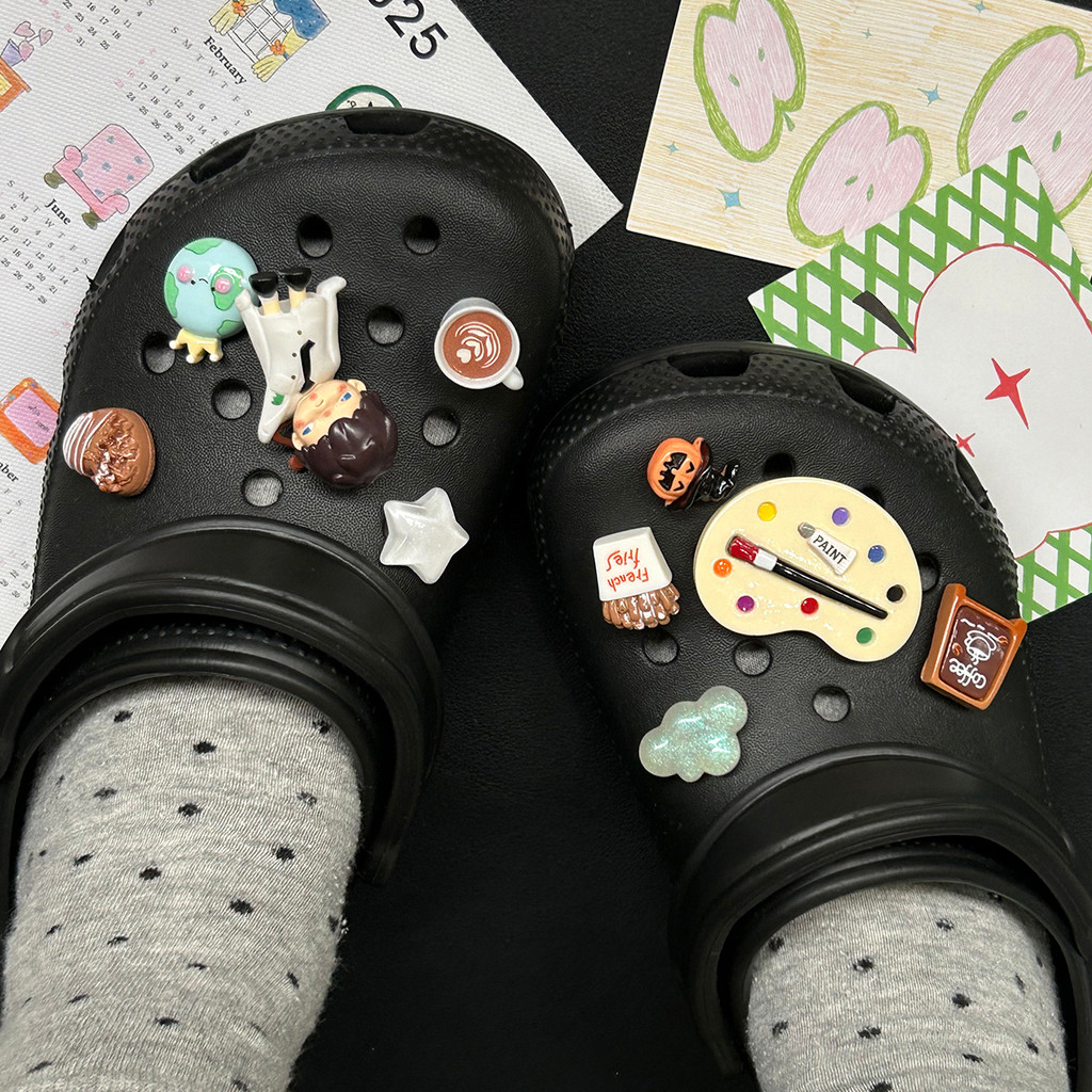 Pop Mart Hirono Ono phụ kiện hoa dễ thương cho Crocs cao cấp, khóa tháo rời, phụ kiện giày lỗ