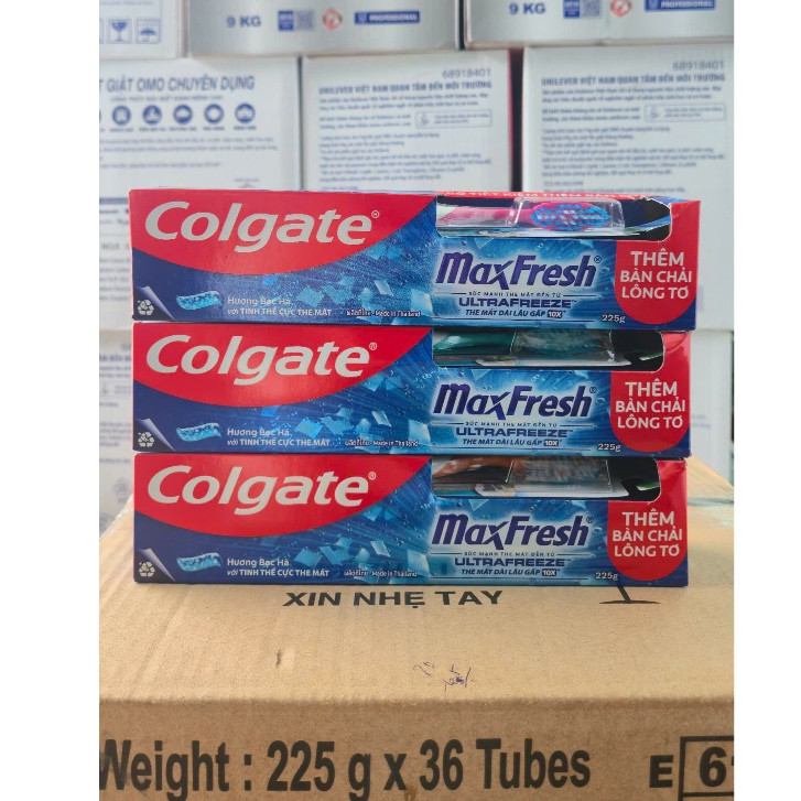 [Combo] 3 Ống Kem đánh răng Colgate Maxfresh bạc hà the mát 225g/tuýp tặng bàn chải đánh răng lông mềm