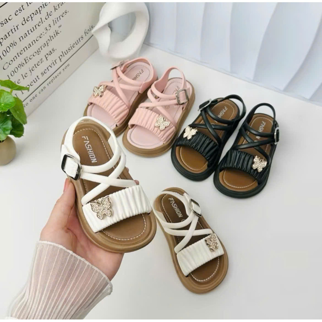 ( hàng sẵn ) sandal bé gái nhựa thơm đi mưa đi biển mùa hè đế chống trượt quai chéo êm chân mẫu mới QC 2234 ( có video )