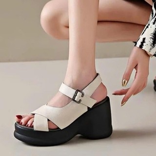 GIÀY SANDAL QUAI CHÉO MẪU MỚI CAO 9 CM ÊM NHẸ RR PP