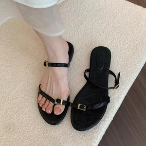 Dép Phong Cách Mới Flip-Flops Nữ Mùa Hè Mặc Ngoài Hàn Quốc Đơn Giản Mỏng Dây Sandal Giày Đi Biển Bằng Phong Cách Kỳ Nghỉ Giày La Mã
