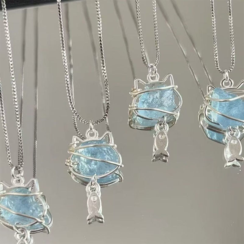 Dây chuyền hình mèo xinh xắn, phù hợp làm quà tặng cho bạn bè