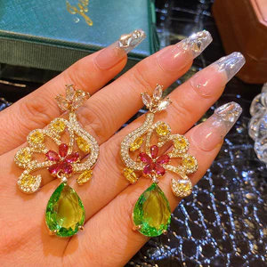 Thời Trang Hàn Quốc Phong Cách Mới Zircon Hoa Ánh Sáng Bông Tai Sang Trọng Bán Buôn