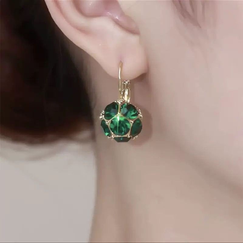 Bông tai ngọc lục bảo nhẹ, sang trọng và thanh lịch - Perfect cho các bữa tiệc