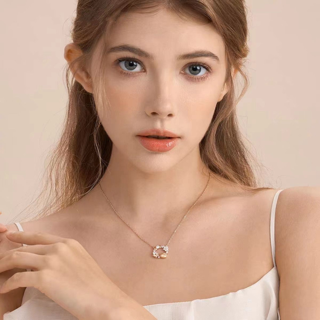 Vòng cổ vàng hồng Hello Kitty sang trọng và dễ thương