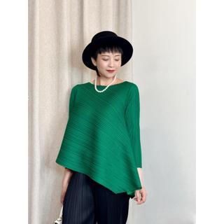 Miyake Chạy Bộ Phong Cách Xếp Ly Áo Thun 2025 Xuân Hè Mỏng Hơn Nhìn Sang Trọng Tất Cả Trận Đấu Đơn Giản Vát Bounce Ba Phần Tư Tay Nữ