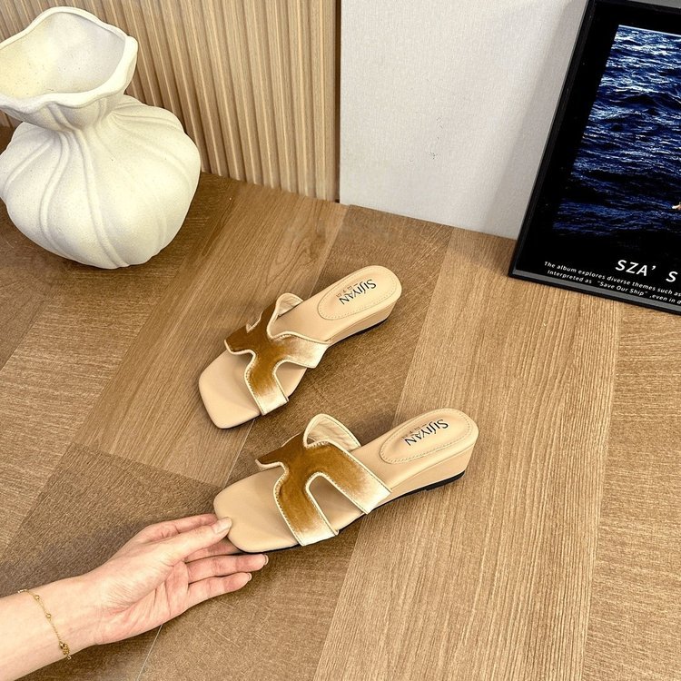 Pháp Mũi Vuông Mở Mũi Retro Giữa Gót Giày Đế Nêm PU Nữ Chống Trơn Trượt Ngoài Mặc Cao Cấp Thoải Mái Chống Thấm Nước Dép
