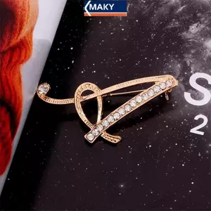 MAKY Pha Lê Kim Cương Giả 26 Chữ Cái Nữ Cổ Trâm Cài Tính Khí Thanh Lịch Pin Trang Sức VN