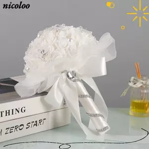 Bó hoa cô dâu NICOLOO, Hoa cầm tay đám cưới đơn giản màu trắng, Hoa hồng nhân tạo Bó hoa phù dâu bằng lụa cao cấp cho nhà nguyện đám cưới