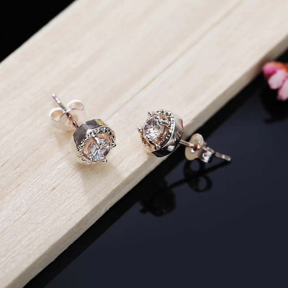 Bông Tai Cá Tính từ Bạc 925 và Pha Lê