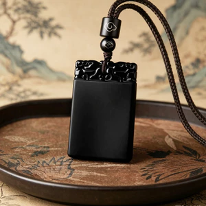 Mặt dây chuyền thương hiệu Obsidian Wuwu Thương hiệu ngọc bích phong cách hàng ngày đơn giản