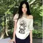 Áo thun ngắn tay đeo vai Hot Girl Slanted Nữ mùa hè Puppy Cat Print Thiết kế lười biếng Một vai nửa