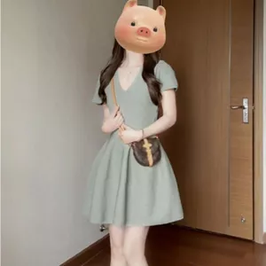 Váy cổ chữ V nổi tiếng kiểu Pháp mùa hè Phong cách mới hẹp dáng ôm hơn màu xám Phong cách nhẹ nhàng ngắn S