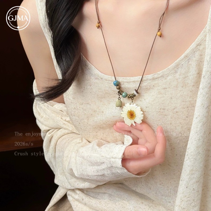 Nhựa Vàng Hoa Cúc Mặt Dây Chuyền Vòng Cổ Ngọt Tươi Tối Giản Phụ Kiện Nữ