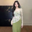 Váy dài dáng ôm xẻ tà thanh lịch dành cho nữ màu xanh lá cây với bộ che mỏng