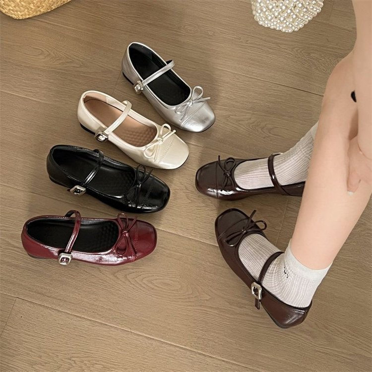Pháp Retro Bạc Mũi Tròn Thấp Gót Mary Jane Giày Mùa Hè Phong Cách Mới Thời Trang Mặc Ngoài Chống Trơn Trượt Chống Mài Mòn JK Giày Da Nhỏ Nhà Máy Giá Bán Buôn