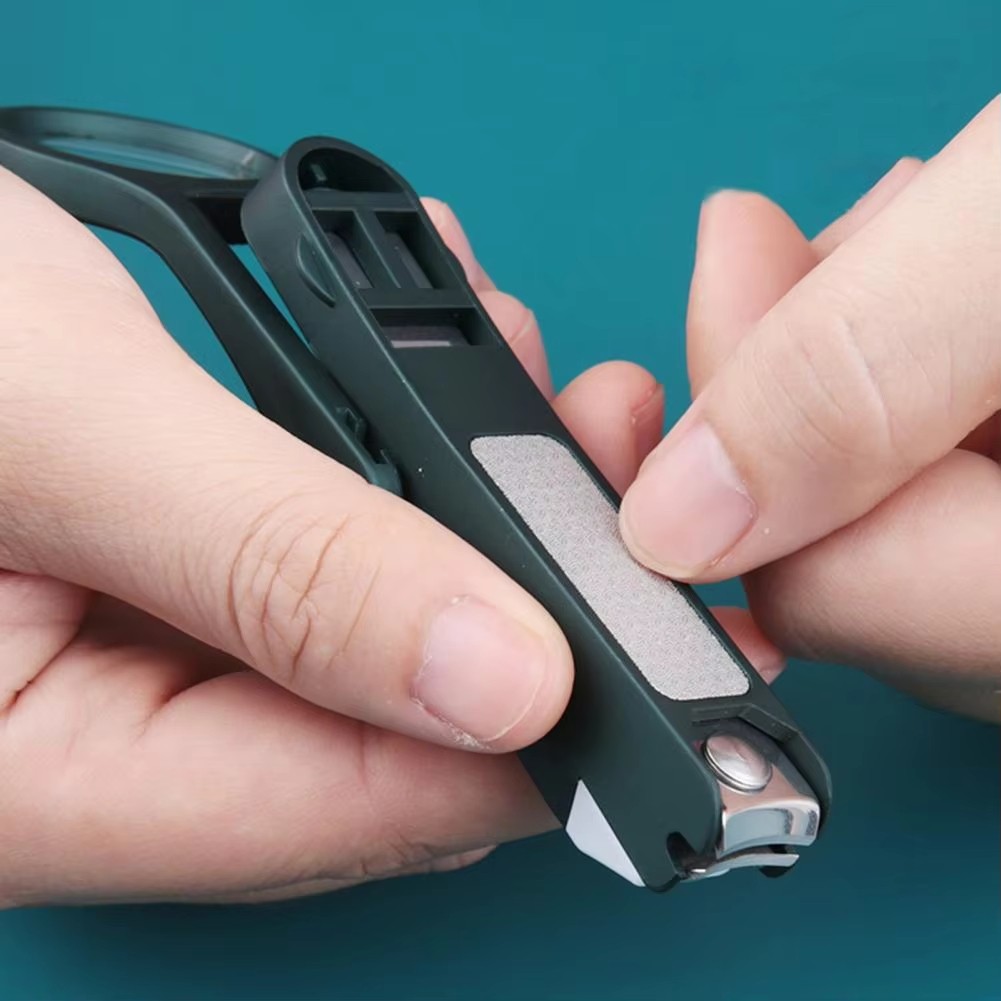 Máy cắt móng tay cho trẻ em người cao tuổi Tông đơ cắt móng tay bằng kính lúp