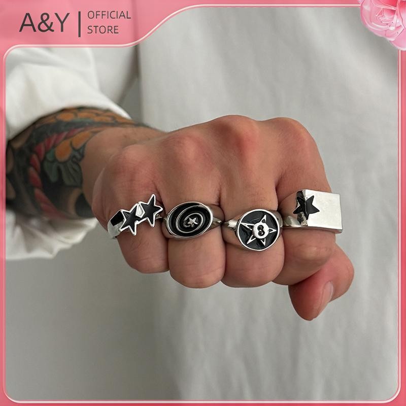 A & Y - Bộ 4 nhẫn ngôi sao năm cánh màu đen và bạc dành cho nam, phù hợp làm quà tặng.