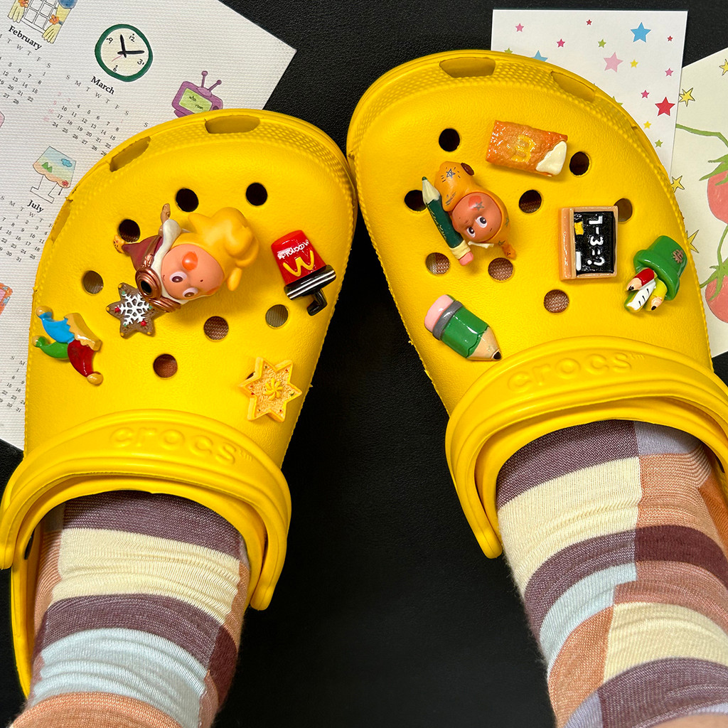 POP MART Starman phụ kiện giày DIY dễ thương, hoa thích ứng với CROCS, có thể tháo rời, phù hợp nhiều kiểu giày