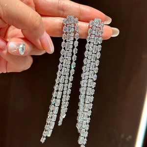 Hàn Quốc Phong Cách Mới Thời Trang Tua Rua Zircon Bông Tai Dài Bán Buôn