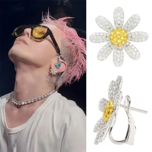 Bông tai nhẹ hòa nhạc G DRAGON đầy kim cương Hoa hướng dương và hoa cúc ngọt ngào và đa năng