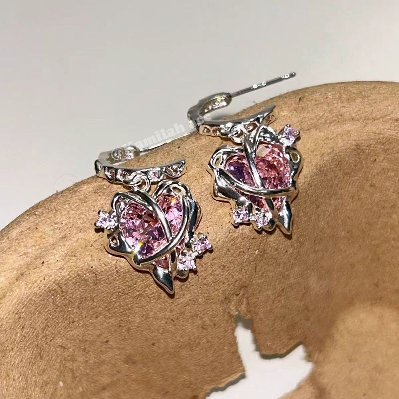 Bông tai Zircon hình trái tim hồng mới