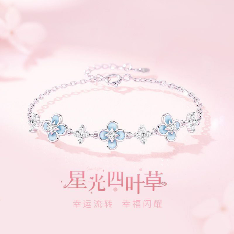 Vòng tay cỏ bốn lá Starlight ngọt ngào và sang trọng