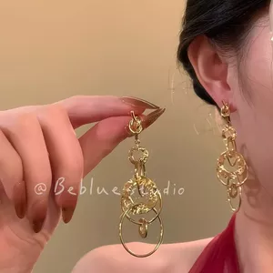 Nobles Vàng May Mắn ~ Bông Tai Vòng Hình Học Vàng Cao Cấp Retro 2025 Bông Tai Tính Khí Độc Đáo 6.18