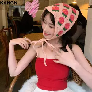 Mũ trùm đầu KANGN, Băng đô hình tam giác móc thủ công dệt kim, Thời trang Pháp Phong cách mục vụ Hoa dâu tây cho bé gái băng đô cho mùa xuân hè ngoài trời