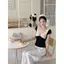 Áo thun khâu viền ren đen phong cách Hàn Quốc dành cho nữ Mùa hè Phong cách mới Slim-fit Slimmer Look Pure Desire Style Short Beauti