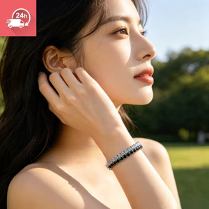 Thời trang và đa năng, thích hợp để đi lại hàng ngày. Vòng tay zircon có thể điều chỉnh phong cách nghệ thuật dành cho nữ