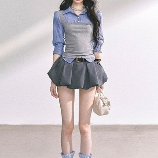 Áo sơ mi và váy giả hai mảnh bộ đồ hotgirl kẻ sọc cho thu đông 2025