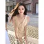 Pháp Nhẹ Nhàng Cổ Chữ V Nơ Áo Vest Nữ Mùa Hè Niche Thiết Kế Hẹp Eo Ôm Hơn Nhìn Nóng Cô Gái Váy Ngắn