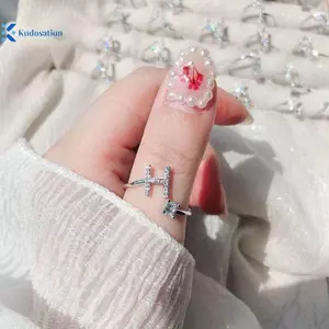 Kudosation Shining Kim Cương Giả 26 Chữ Cái Nhẫn Có Thể Điều Chỉnh Thời Trang Mới Ban Đầu A-Z Bảng Chữ Cái Mở Nhẫn Cho Nữ Quyến Rũ Món Quà Trang Sức Đẹp