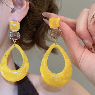 1 Đôi Bông Tai và Mặt Dây Chuyền Hình Tròn Plastic - Thời Trang và Đa Năng