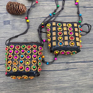 Bohemian Nhiều Màu Sắc Vỏ Dừa Hoa Nhỏ Túi Dệt Nữ Retro Phong Cách Dân Tộc Thiết Kế Niche Ví Đựng Tiền Xu Mini26061504