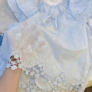Áo Kiểu Hàn Quốc Cổ Tròn Viền Bèo Nhún Tay Cánh Tiên Form Rộng Cotton Mềm Thêu Hoa Phối Ren Dịu Dàng