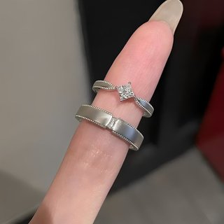 nhẫn đôi nhẫn đôi nam nữ Moissanite Mô Phỏng Kim Cương Nhỏ Vuông Kim Cương Sáng Bóng Nhẫn Phong Cách Thoáng Mát Thiết Kế Cảm Giác Cặp Đôi Chỉ Số Cưới Đạo Cụ