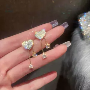 Xu hướng mới Bông tai Dangle dài lấp lánh dành cho nữ Bông tai mặt dây chuyền hình trái tim pha lê thanh lịch Quà tặng trang sức đám cưới [Mina]
