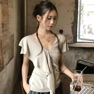 Áo thun ngắn tay phong cách mới mùa hè dành cho nữ kiểu Pháp cổ chữ v màu xám Áo đẹp