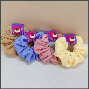 YT4 Câu Chuyện Đồ Chơi Lotso Gấu Dâu Thu Đông Sang Trọng Kẹp Tươi Và Ngọt Ngào Cô Gái Đuôi Ngựa Cao Kẹp Tóc Mũ Đội Đầu