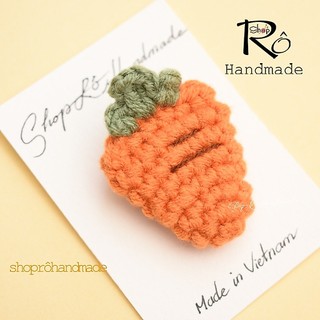 Ghim cài áo củ cà rốt bằng len đáng yêu 4.5cm |Pin, trâm cài balo, cặp,huy hiệu |Shop Rô Handmade