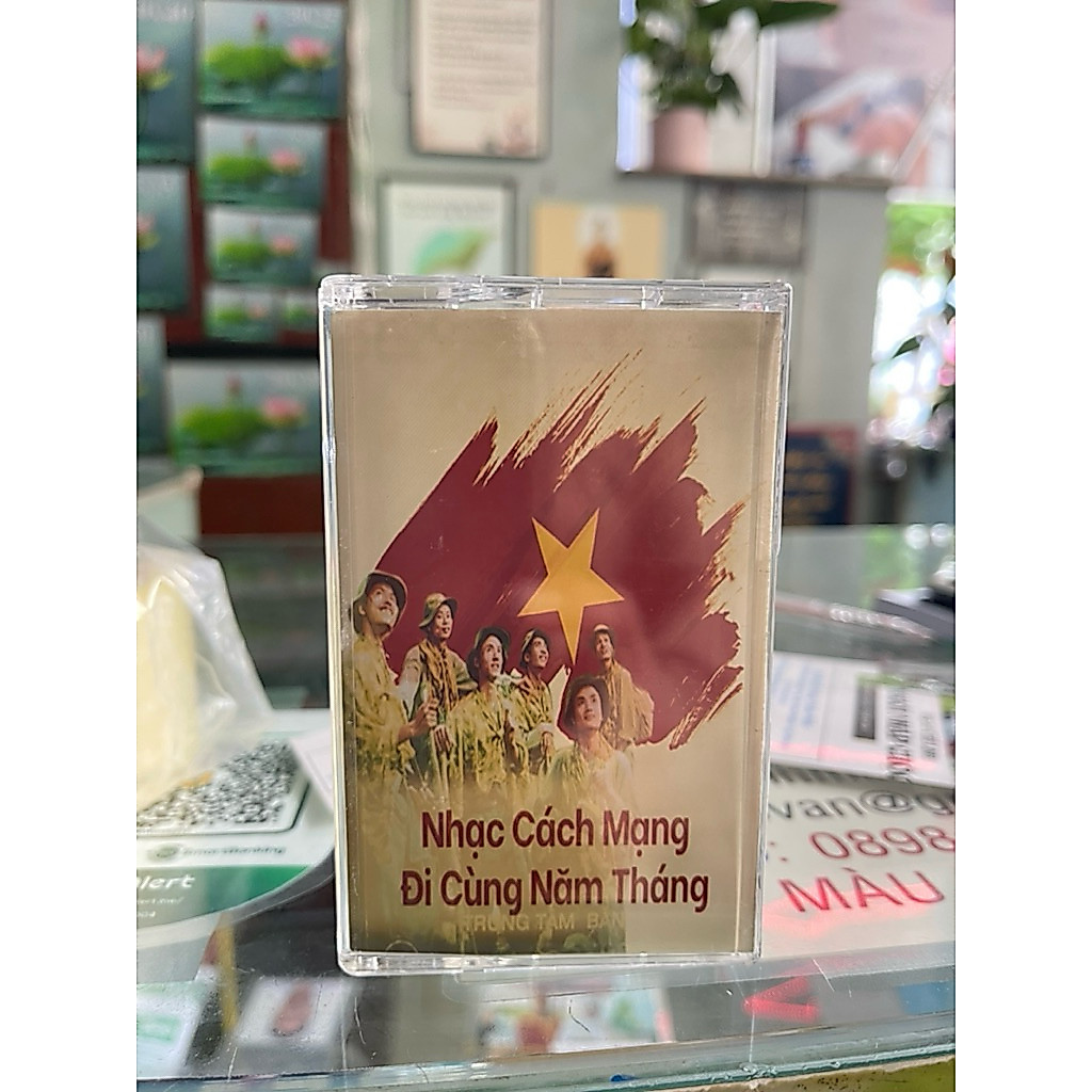 Băng Cassette Nhạc Cách Mạng Đi Cùng Năm Tháng ( 90 phút)