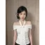 Áo thun ngắn tay một vai chấm bi màu trắng dành cho nữ Mùa hè Phong cách mới Slim-Fit Slimm
